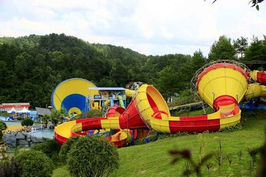 Funny Outdoor Park Water Slide ไฟเบอร์กลาส Tantrum Valley สำหรับผู้ขับขี่ 480 คนต่อชั่วโมง