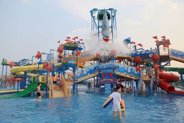 ลอยน้ำ Aqua สนามเด็กเล่นวอเตอร์เฮ้าส์ขนาดใหญ่ธีมโรงแรมสวนน้ำกลางแจ้ง