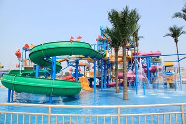 เชิงพาณิชย์ขนาดกลาง Water House สนามเด็กเล่นแพลตฟอร์มกับ Water Slide สำหรับ Water Park