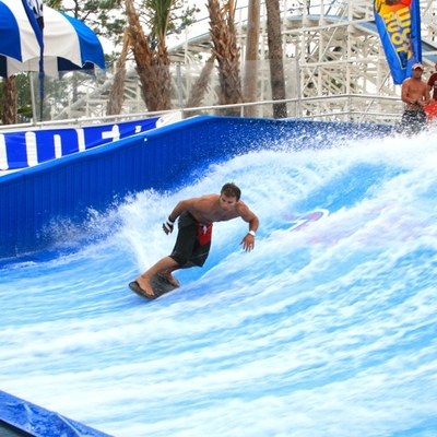 สถานที่น่าสนใจขี่ FlowRider น้ำ, กันน้ำเดี่ยวไรเดอร์คลื่นยกมีคณะกรรมการ
