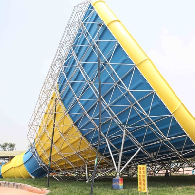 ไฟเบอร์กลาสที่มีสีสันสำหรับผู้ใหญ่ Water Slide ความสูงของแพลตฟอร์ม 14.6m ในสวนสนุก
