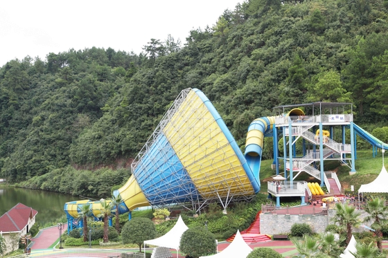 ไฟเบอร์กลาส Super Tornado Water Slide ความสูงของแพลตฟอร์ม 14.6m การบำรุงรักษาง่าย