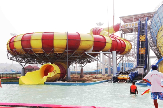 สไลด์ Aqua Park อุปกรณ์อวกาศชามน้ำด้วยความจุสูง 720 Riders / ชั่วโมง