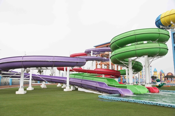 สวนน้ำที่เป็นที่นิยมเกลียวภาพนิ่งที่มีแนวตั้ง Track, FRP สวนน้ำสไลด์สำหรับสวนน้ำ