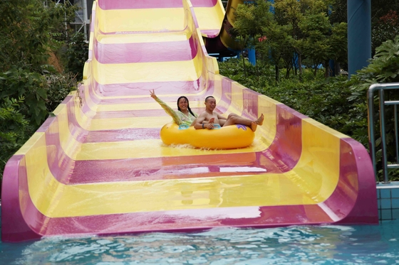ยักษ์ Aqua Park อุปกรณ์ที่น่าตื่นเต้นสระว่ายน้ำไฟเบอร์กลาส Waterslides