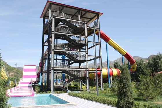 ยักษ์ Aqua Park อุปกรณ์สระว่ายน้ำที่น่าตื่นเต้น Swwiming Waterslides สำหรับสวนน้ำ