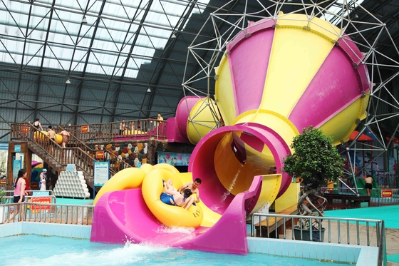 สไลด์ร่มไฟเบอร์กลาส Aqua Park อุปกรณ์ 2 ท่านน้ำน้ำโลก