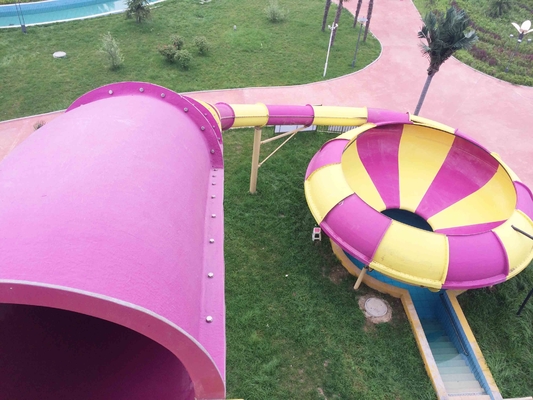สไลด์น้ำไฟเบอร์กลาสที่สวยงามและน่าสนใจ Aqua Park สีแดง / เหลือง / เขียว