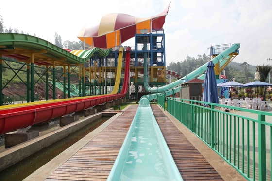 สไลด์น้ำที่น่าตื่นเต้น Aqua Park สไลด์ไฟเบอร์กลาส, ความสูงของแพลตฟอร์ม 16 เมตร