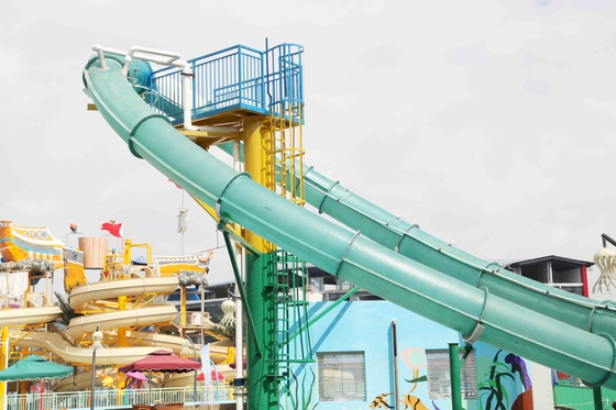 สไลด์น้ำที่น่าตื่นเต้น Aqua Park สไลด์ไฟเบอร์กลาส, ความสูงของแพลตฟอร์ม 16 เมตร