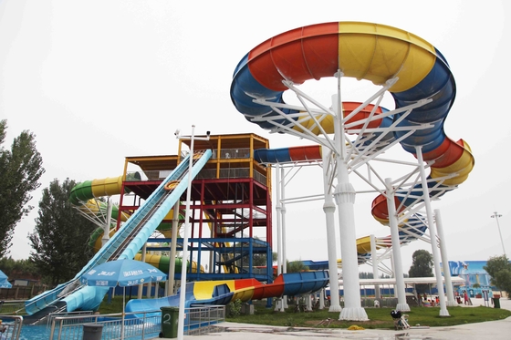 ทนทานสไลด์ไฟเบอร์กลาสน้ำสำหรับครอบครัว Interacetive น้ำสนุกในสวนน้ำ