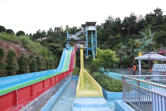 หลาย Lanes สายรุ้ง FRP ภาพนิ่งน้ำ Custom ในภาพนิ่งสวนสนุกสวนน้ำ