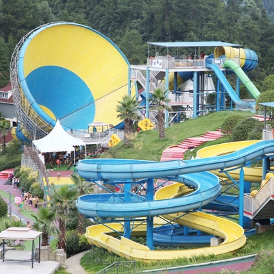 ไฟเบอร์กลาส Super Tornado Water Slide ความสูงของแพลตฟอร์ม 14.6m การบำรุงรักษาง่าย