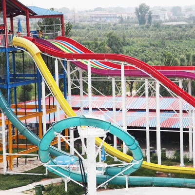 สไลด์น้ำจากไฟเบอร์กลาสแบบ Aqua Park ที่น่าตื่นเต้นและมีความสูง 16 เมตรสำหรับผู้ใหญ่
