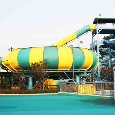 ความสนุกที่กำหนดเอง Aqua Park ไฟเบอร์กลาสภาพนิ่งน้ำยักษ์ภาพนิ่งน้ำพื้นที่สำหรับโครงการน้ำ
