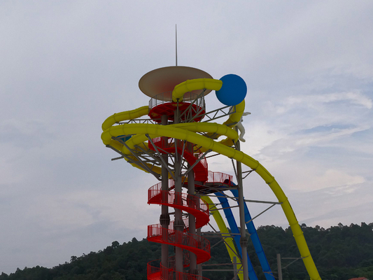 สไลด์น้ำจากไฟเบอร์กลาสกลางแจ้ง / สวนสาธารณะเปิดสไลด์เกลียวน้ำสไลด์น้ำรูปแบบใหม่