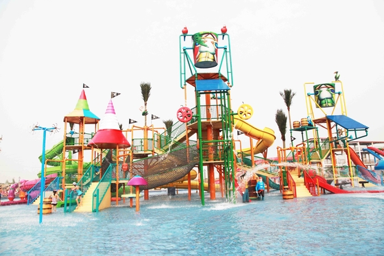 พาณิชย์ขนาดกลางวอเตอร์เฮ้าส์สนามเด็กเล่นแพลตฟอร์ม AQUA ด้วยสไลด์น้ำสำหรับน้ำบ้าน