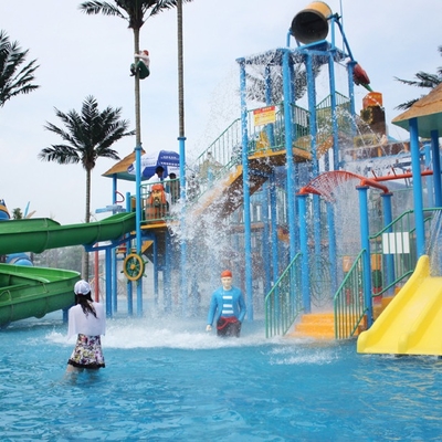 ผู้ปกครองเด็กธีมบิ๊ก Aqua สนามเด็กเล่นไฟเบอร์กลาสวอเตอร์เฮ้าส์สำหรับสวนสนุก