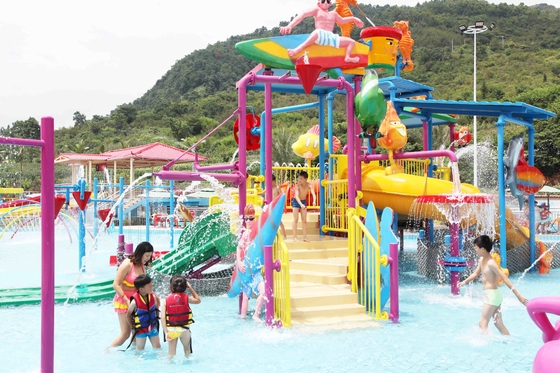 ที่กำหนดเองในร่ม / กลางแจ้ง Aqua Park อุปกรณ์เด็กวอเตอร์เฮ้าส์สำหรับการปฏิสัมพันธ์กับครอบครัว