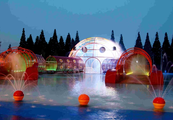 สวนสนุกกลางแจ้งปูเขาวงกตไฟเบอร์กลาสอุปกรณ์สวนน้ำขนาดใหญ่ Aqua เล่น