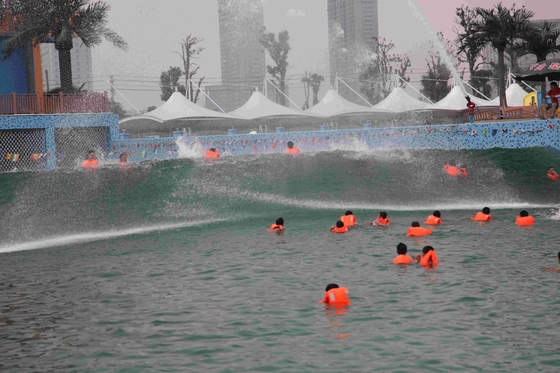 อุปกรณ์สระว่ายน้ำคลื่นน้ำ, เครื่อง Wave Waterpark เพื่อความสนุกในครอบครัว