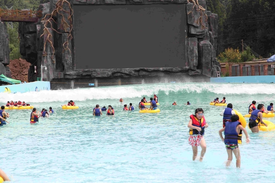 รูปคลื่นประดิษฐ์น้ำสวนไฟเบอร์กลาสเครื่องเวฟสูญญากาศ OEM สำหรับ Aqua Park