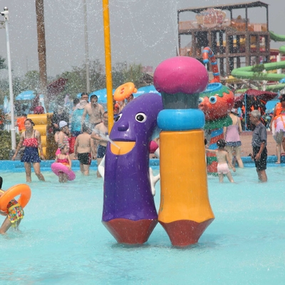 พีวีซี, ไฟเบอร์กลาสของเล่นที่จอดวัสดุน้ำพร้อมปั๊มน้ำใน sprayground