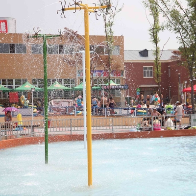 สเปรย์น้ำเกมสำหรับเด็กสไตล์การ์ตูนไฟเบอร์กลาส Aqua Park มือสอง