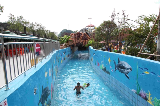 สวนน้ำขนาดใหญ่ Aqua เล่นน้ำวนด้วยการผ่อนคลายกับเครื่องเวฟ