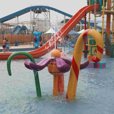 สเปรย์น้ำกลางแจ้งครอบครัวบันเทิงโค้งประตู Aqua Park อุปกรณ์สำหรับ 5-10 ท่าน