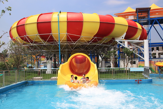 16m Platform Fun Aqua Park ไฟเบอร์กลาสภาพนิ่งน้ำภาพยักษ์ Space Slides น้ำ