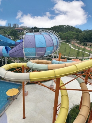 อุตสาหกรรมไฟเบอร์กลาสภาพนิ่งน้ำสวนสนุกอุปกรณ์ที่กำหนดเอง Flatform และความยาว