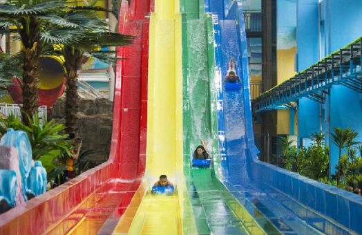 ไฟเบอร์กลาส Waterslide สำหรับกีฬาน้ำสำหรับผู้ใหญ่ Holiday Water Resort / กำหนดเอง