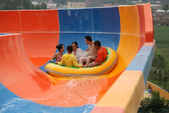 ภาพนิ่งน้ำจากไฟเบอร์กลาสที่มีสีสันเหนือพื้นดิน, สไลด์สระว่ายน้ำไฟเบอร์กลาสสำหรับสวนน้ำยักษ์