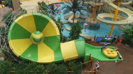 ตลกไฟเบอร์กลาสภาพนิ่งน้ำความสูง 16m Tantrum Valley กำลังการผลิต 480 Riders / h สำหรับ Water Park