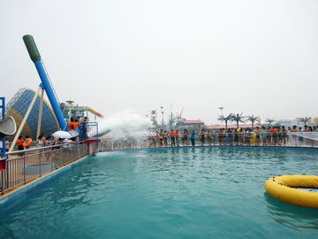พิเศษทางการค้า Aqua Park อุปกรณ์ไฟเบอร์กลาสภาพนิ่งน้ำสำหรับผู้ใหญ่