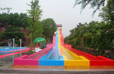 Aqua Park ก่อสร้างสวนน้ำไฟเบอร์กลาส Rides ผู้ใหญ่แข่งรถเกมส์